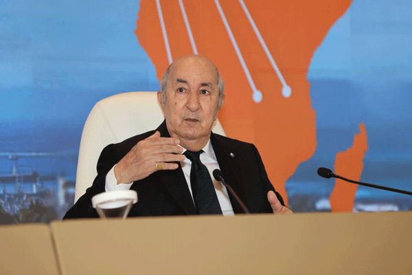 الرئيس تبون يدعو المتعاملين للوفاء بالتزاماتهم داخليا وخارجيا: الاقتصـاد الوطنـي في الطريـق الصحيـح و لن نلجـأ للاستدانـة