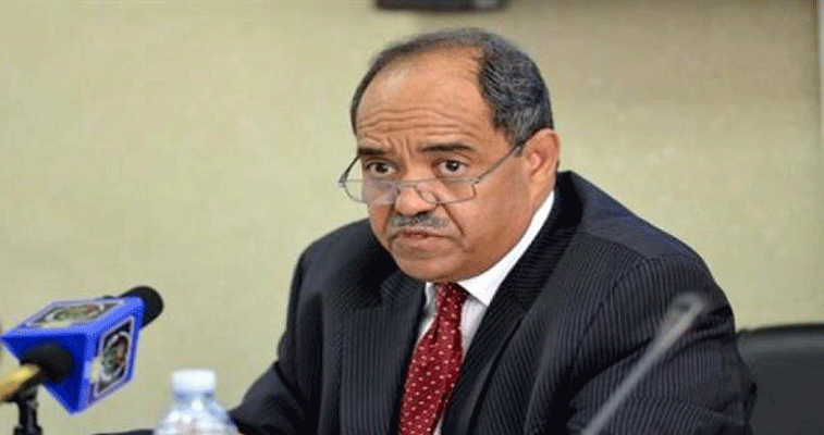 محافظ بنك الجزائر محمد لكصاسي: احتيــاطـات الصرف تـراجعت إلى 152.7 مليــار دولار